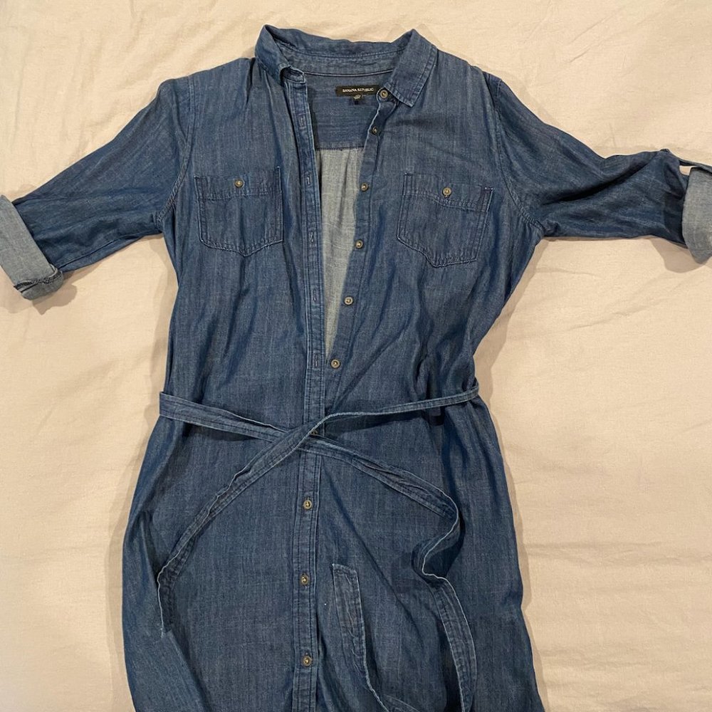 Banana Republic Chambray Shirtdress - Size 10